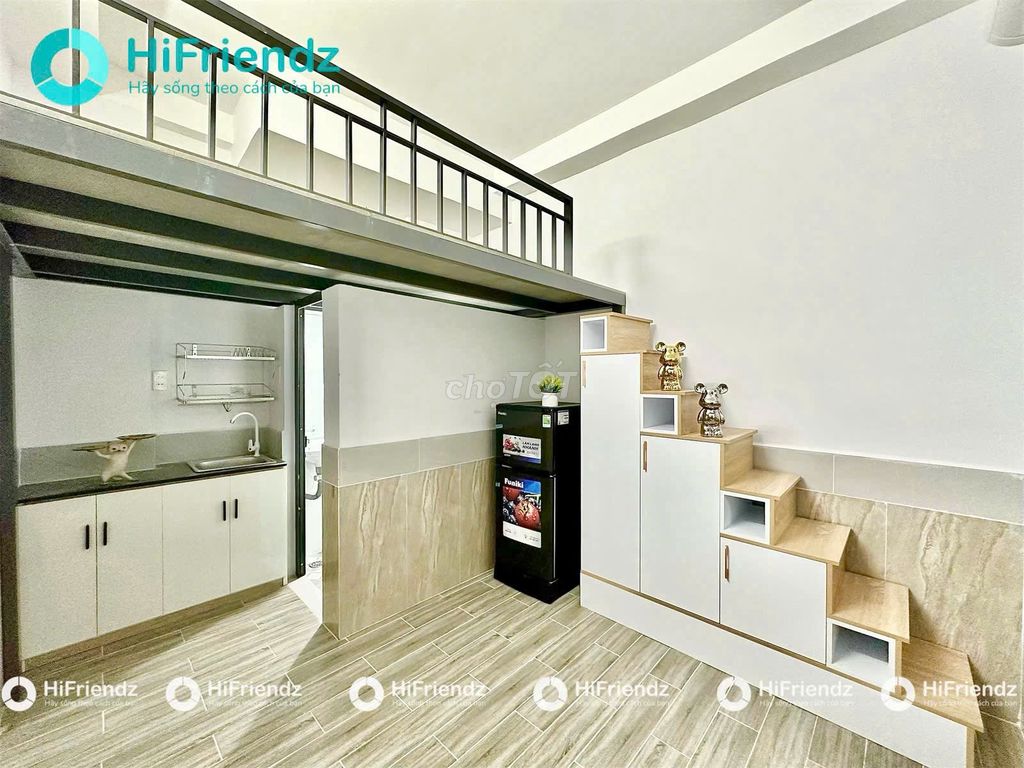 It's for rent near the University of Industrial University.