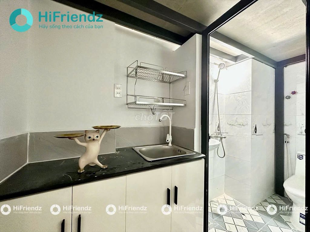 It's for rent near the University of Industrial University.