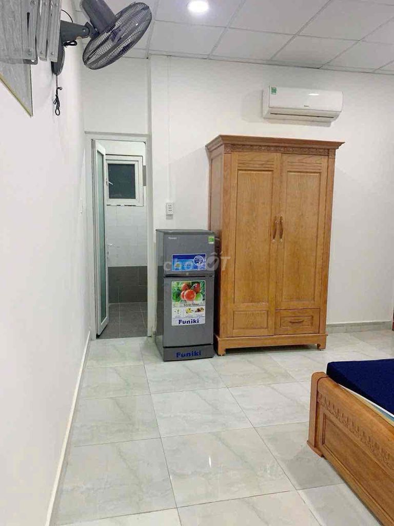 Rent the room, full internal, clean and quiet.