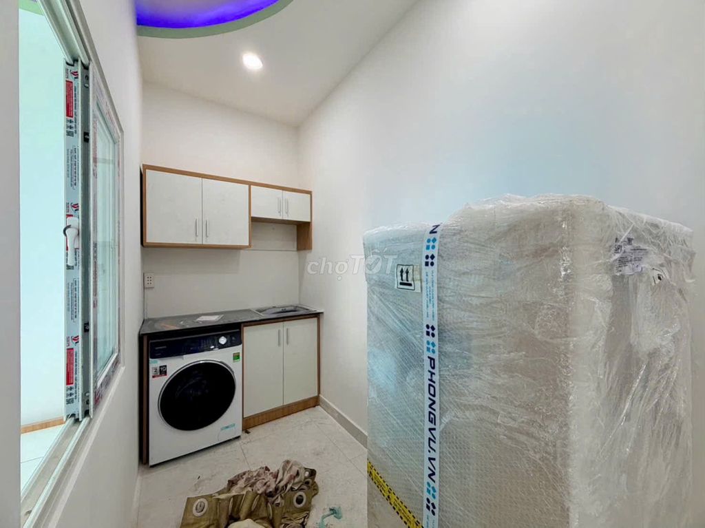 The master room is 100% new in the kitchen.