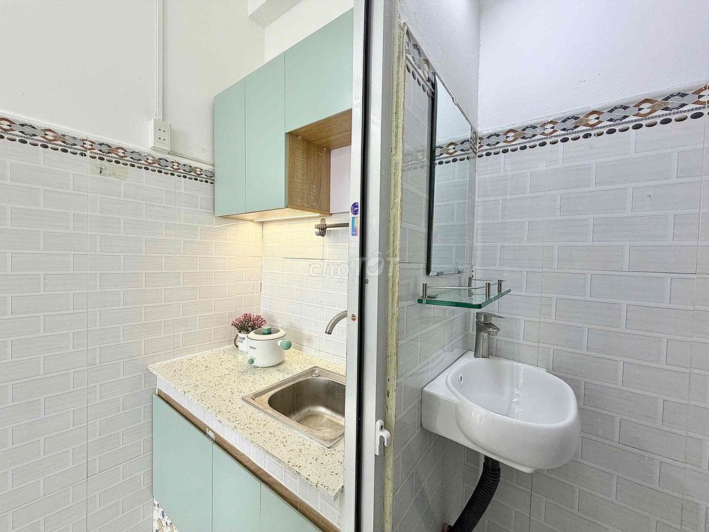 The studio is full of furniture - Bancol - in the shower, District 11