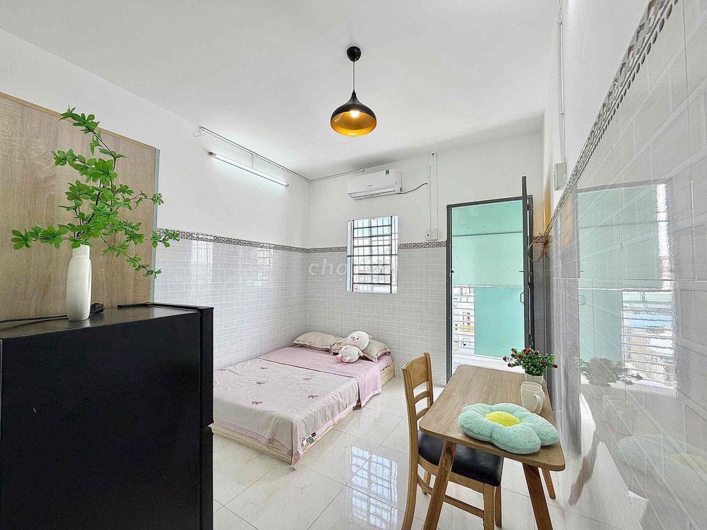 The studio is full of furniture - Bancol - in the shower, District 11