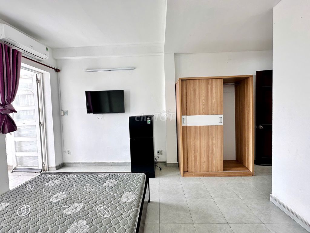 Studio Full Underprivileged, Private Service of Lotte Mart 7