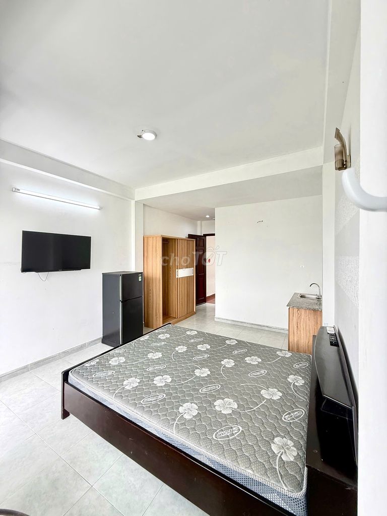 Studio Full Underprivileged, Private Service of Lotte Mart 7