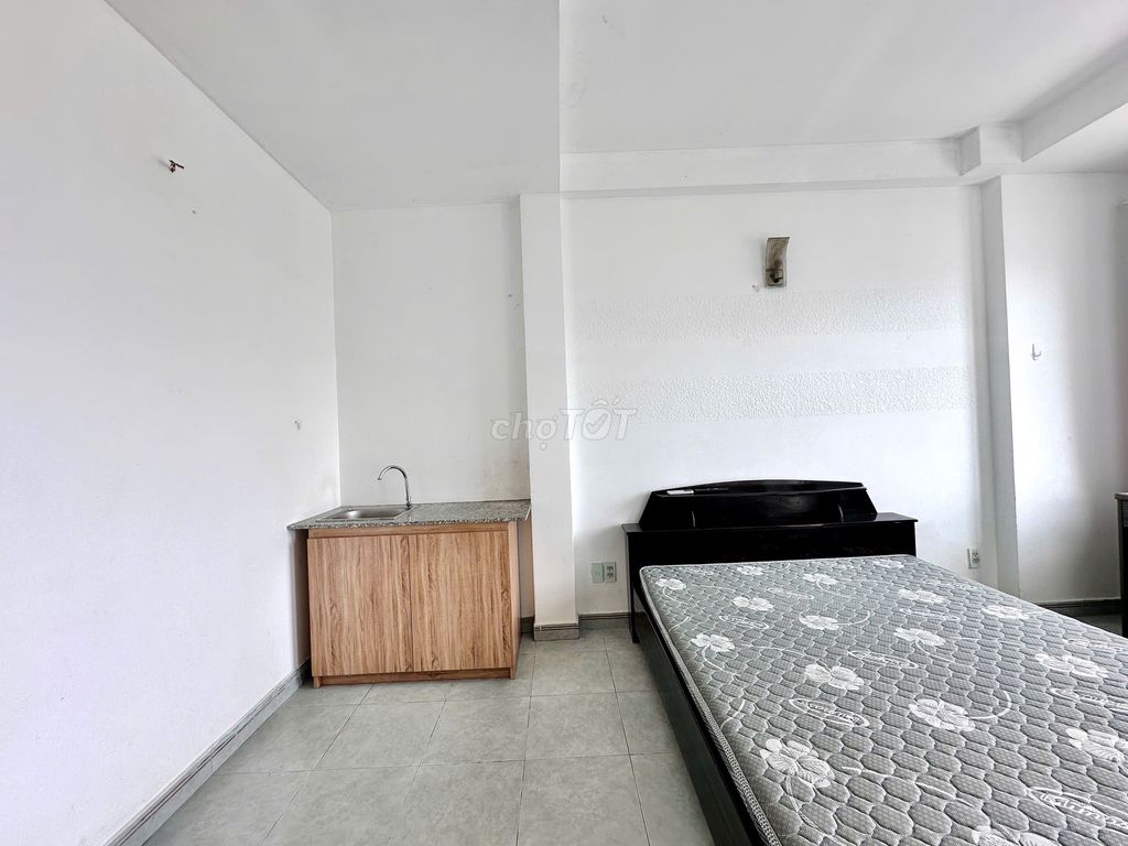 Studio Full Underprivileged, Private Service of Lotte Mart 7