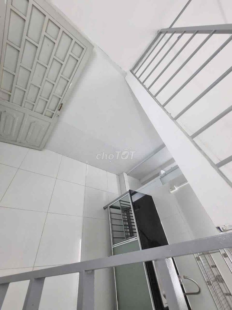 Rent Dương Quảng Hàm 3 million Gò Vấp