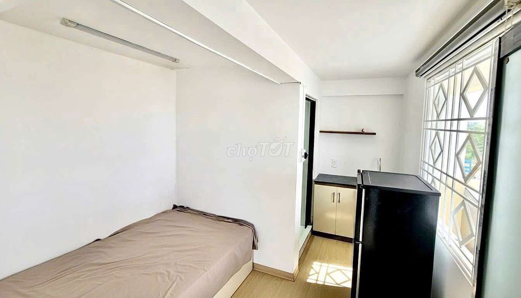 an internal full-house window