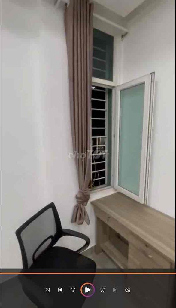 Passing the balcony/ open window-- 25th place, Bình Thạnh.