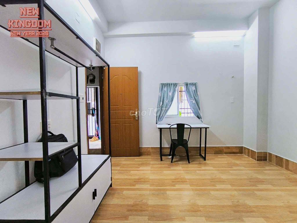 Pass the room.