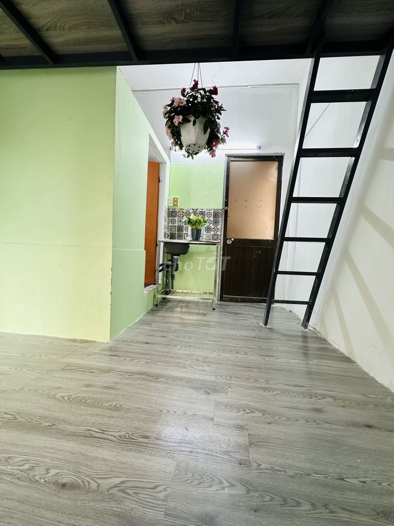 The nice room will be all right on the way to the shop.