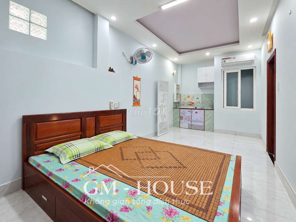 Room 25 m2 full interior, just Nguyễn Văn Thương.