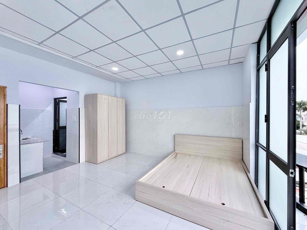 New home, a balcony studio -- a super-free interior -- District 2.