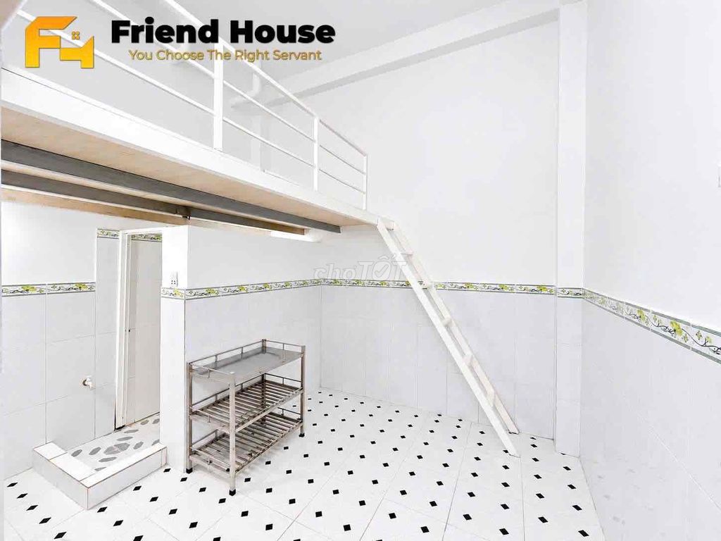 The high-priced living room at the level of the jaw.