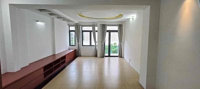 Rent a Phạm Hữu Lầu district 7 house. Price:22 million