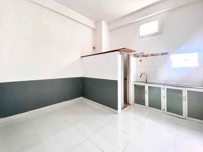 Cheap motel room, 25m2 elevators, Lê Đình Cẩn, missile.