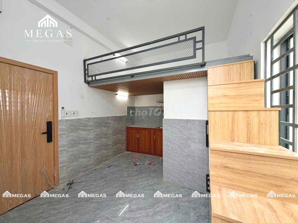 Rent the balcony for two minutes' walk.