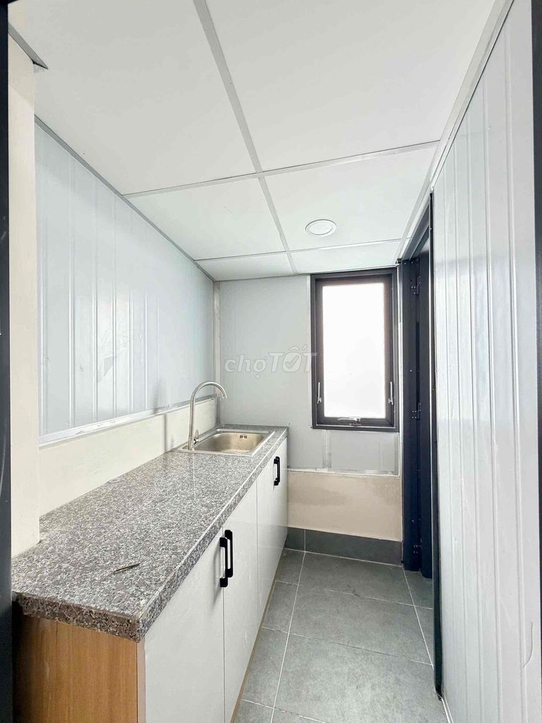 The owner himself rented room ql 1 A An Phú Đông District 12 right into the University site 3.9 million furniture.