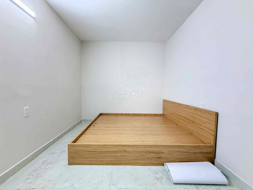The owner himself rented room ql 1 A An Phú Đông District 12 right into the University site 3.9 million furniture.