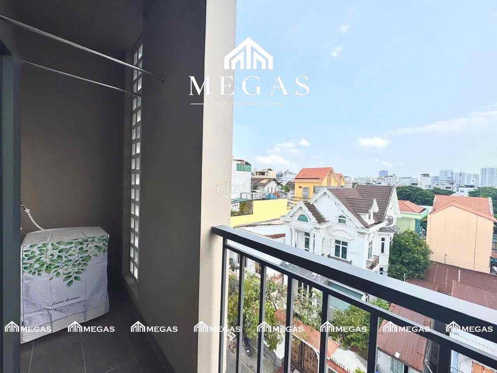 Rent a new hotel with a new balcony 100% price.