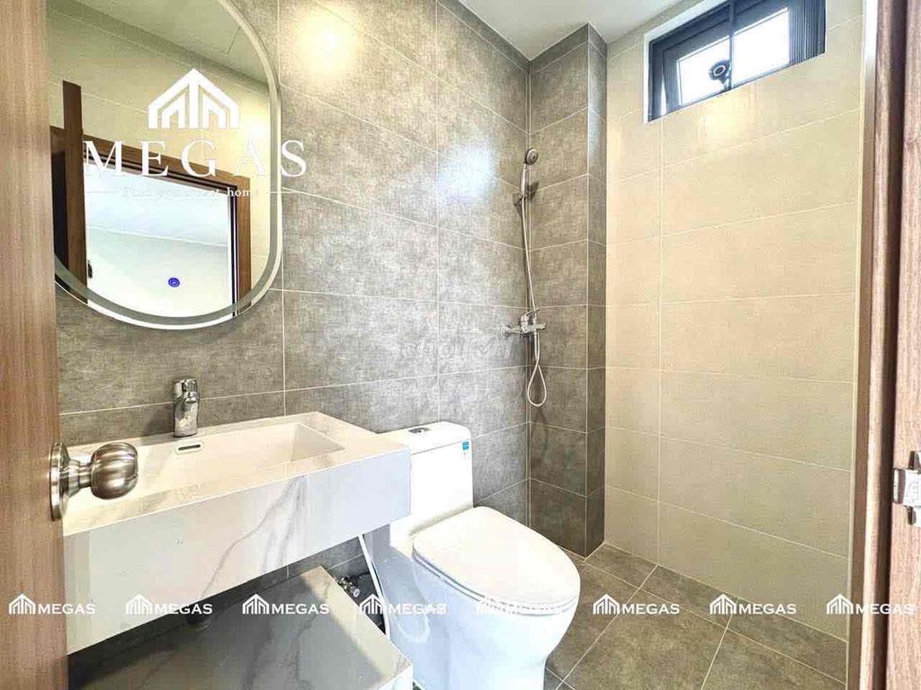 Rent a new hotel with a new balcony 100% price.