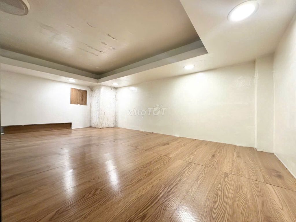 2 million and 8 close to huit - aeon mall Tân Phú