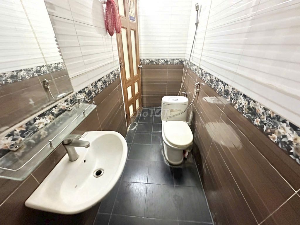 2 million and 8 close to huit - aeon mall Tân Phú