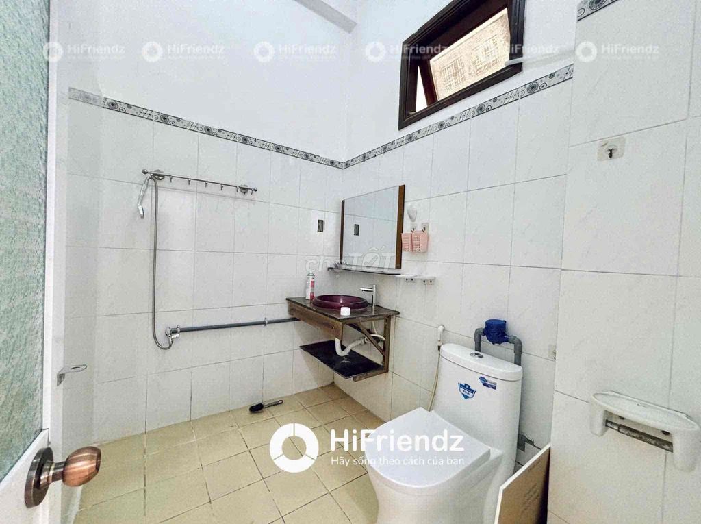 Rent a cheap sky window right at Tây Thạnh