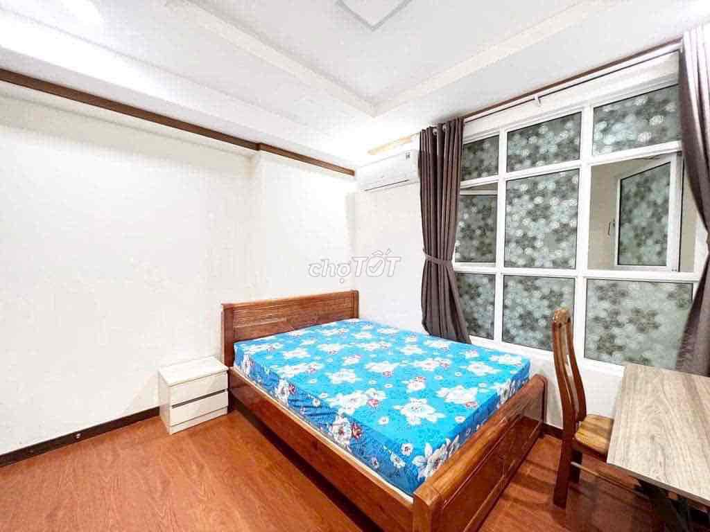 We'll rent a room full of peaceful apartments.