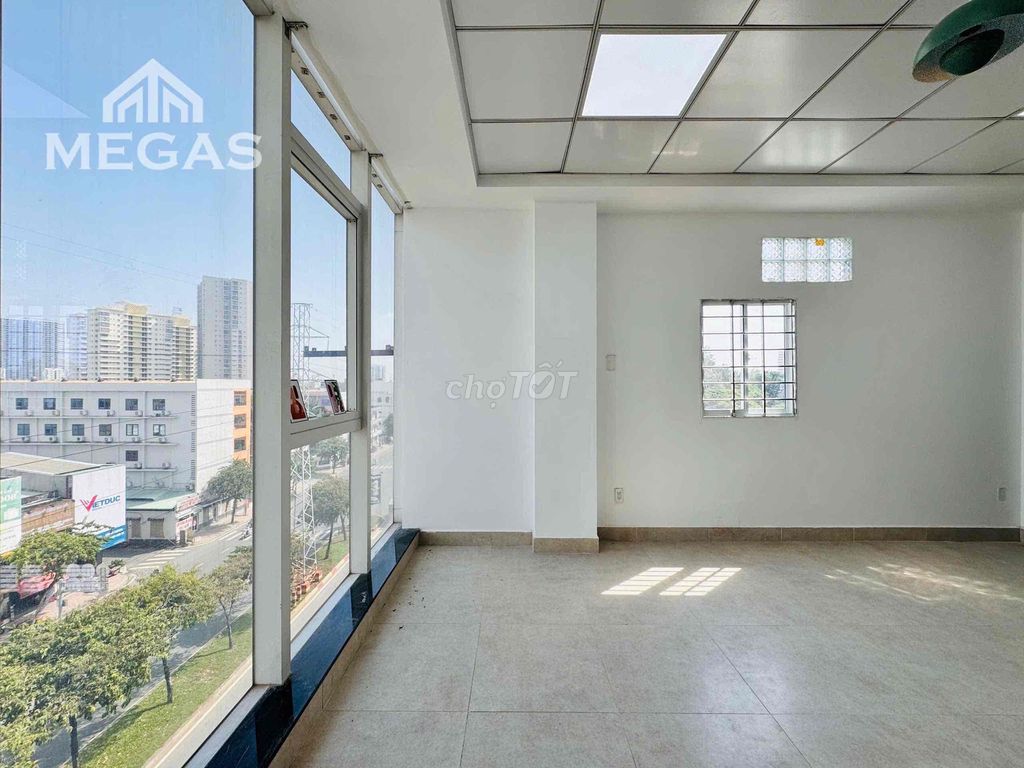2 Room Studio 2 shows super beautiful glasses right here in Kinh Dương Vương District 6.
