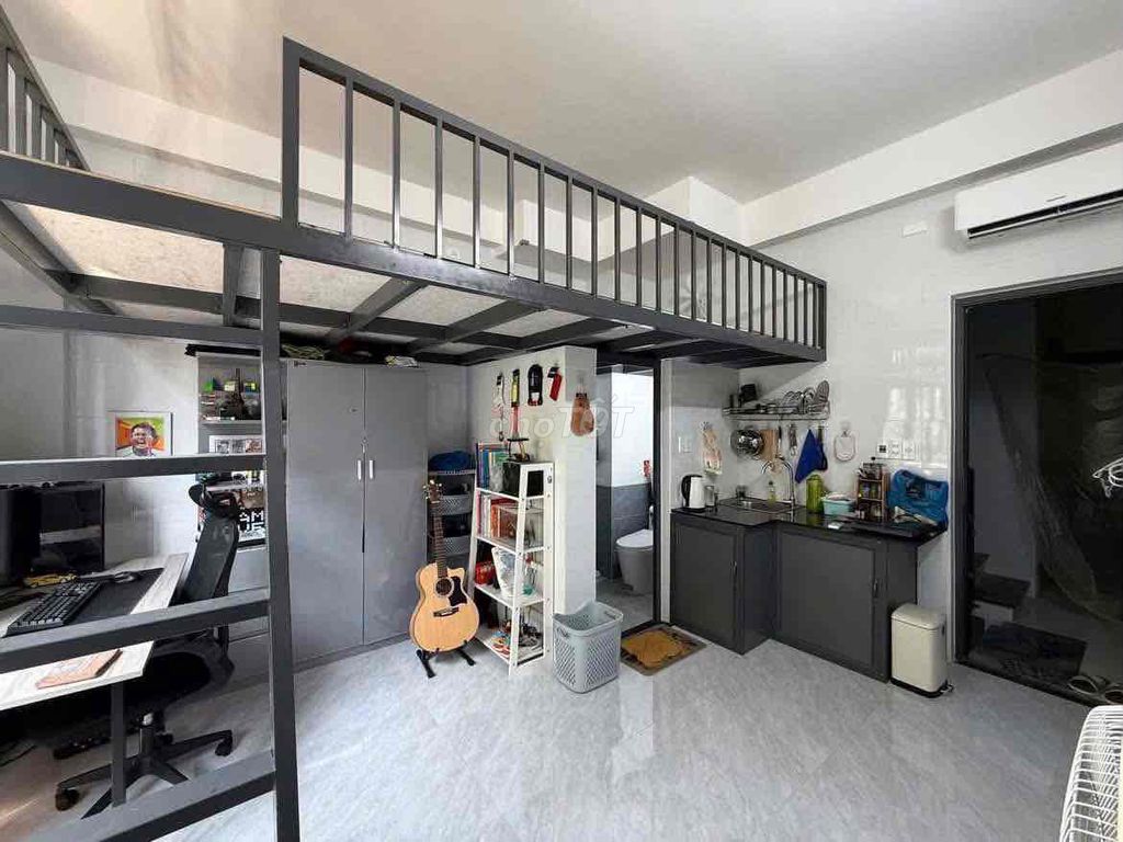 rented super wide room at 4/4 you