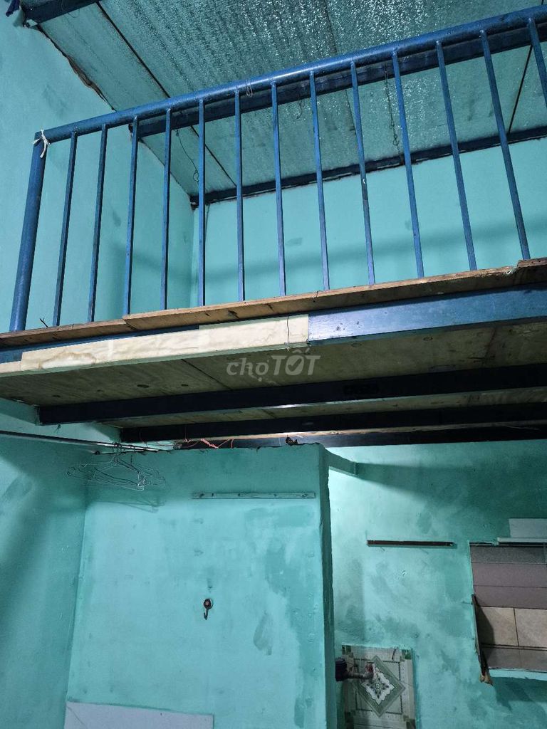The Vườn Lài rental room is two million to three million.