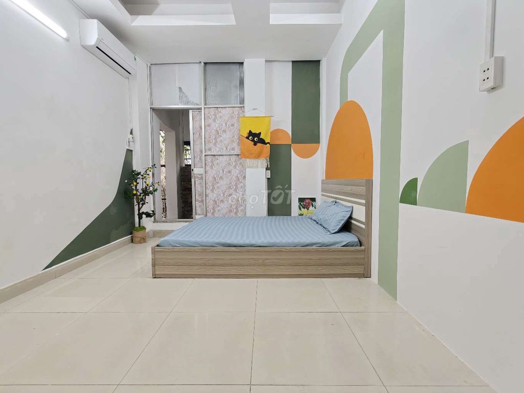 A nice 14/10 bedroom, 53th Street, Gò Vấp -- a super open balcony.