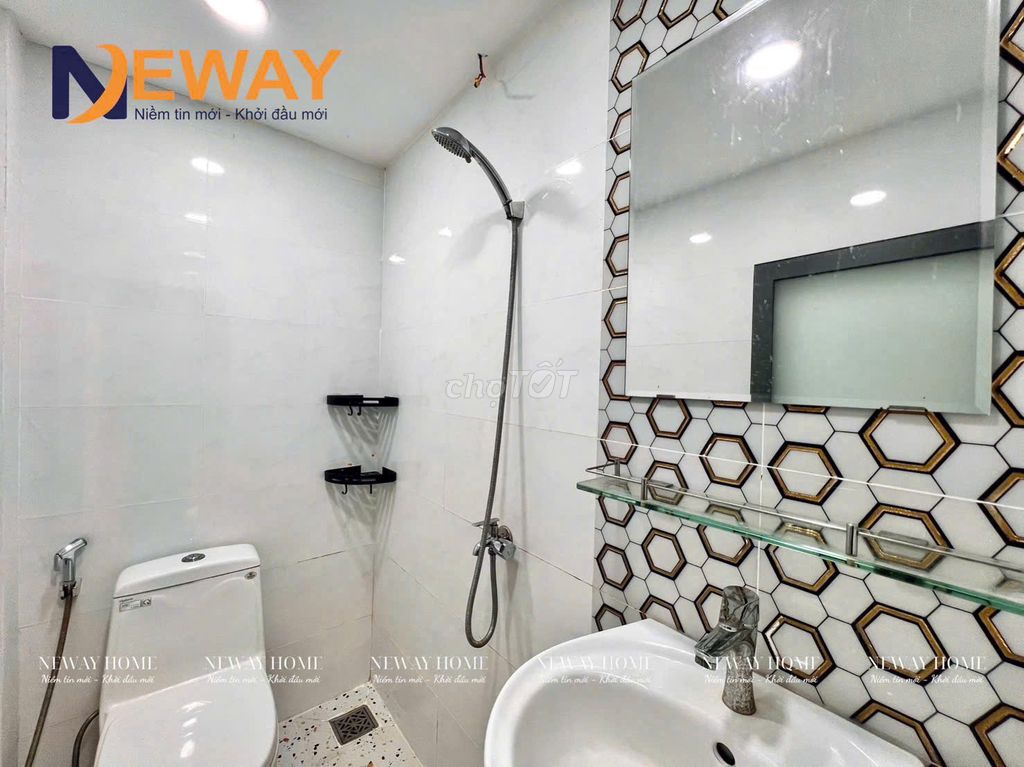 rent GSV high guard - full interior - sky window