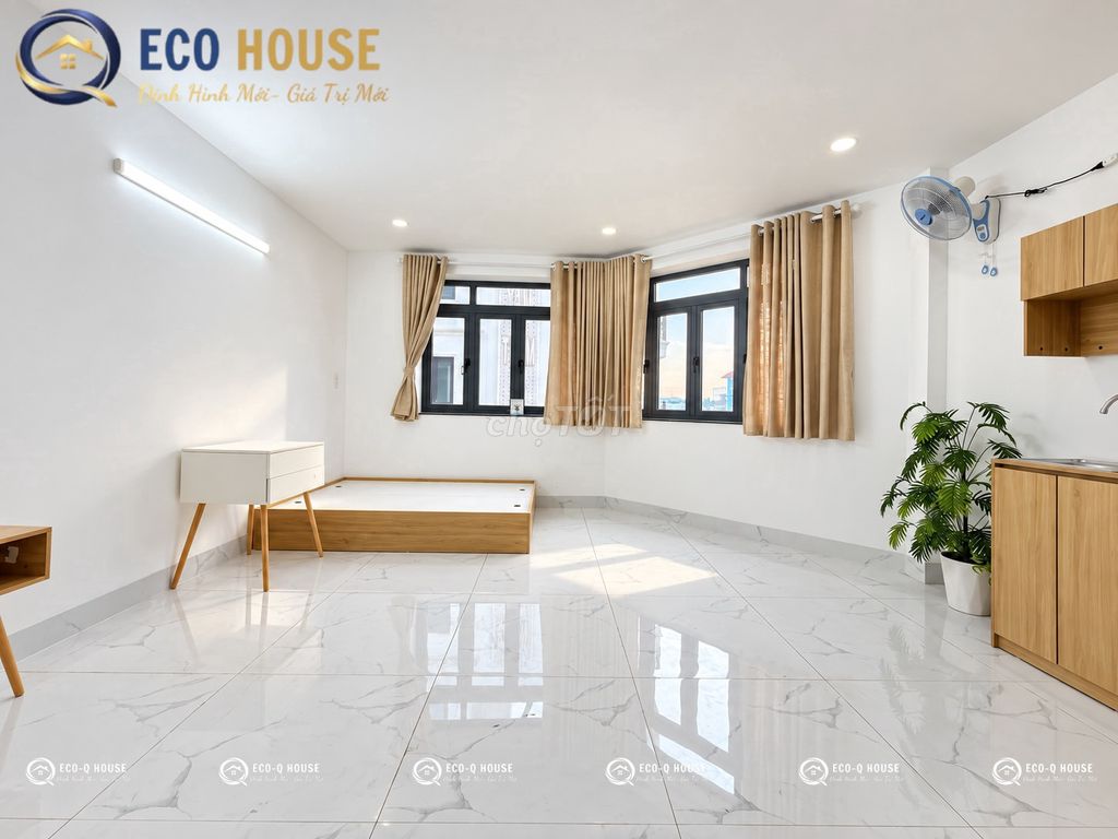 Renting the studio full interior of private washing machines - large windows, 100 percent new