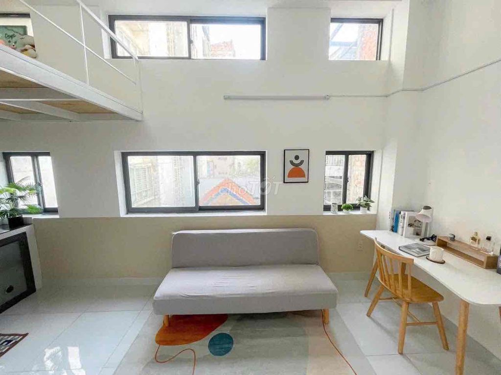 Rent Duprix Full Seven with 24 hours security at the Democratic Circle.