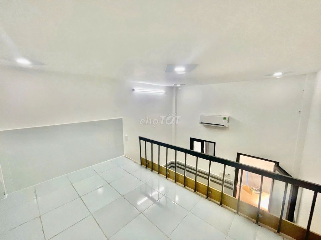 renting a university village room - hub - spk - nlu - xlhn