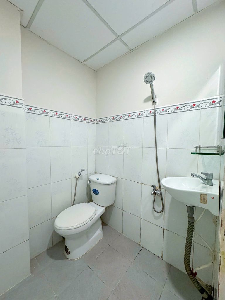 Two floors one floor, one floor, four-four people, Bình Thạnh-1-only 5.5 million.