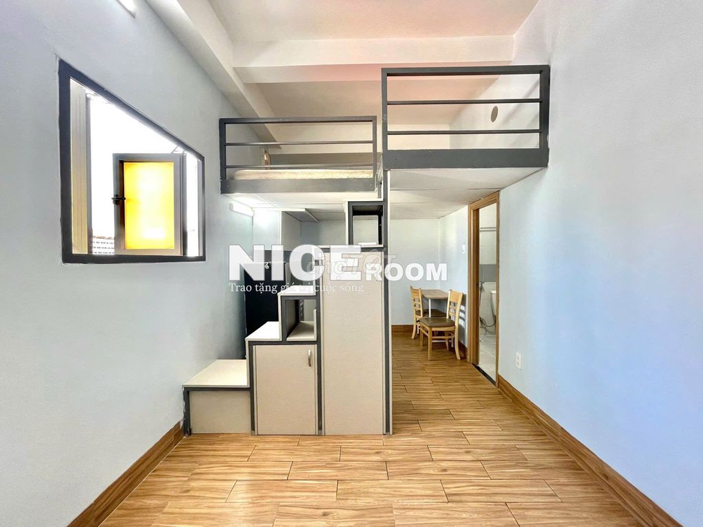 The new room at the stationary bucket.