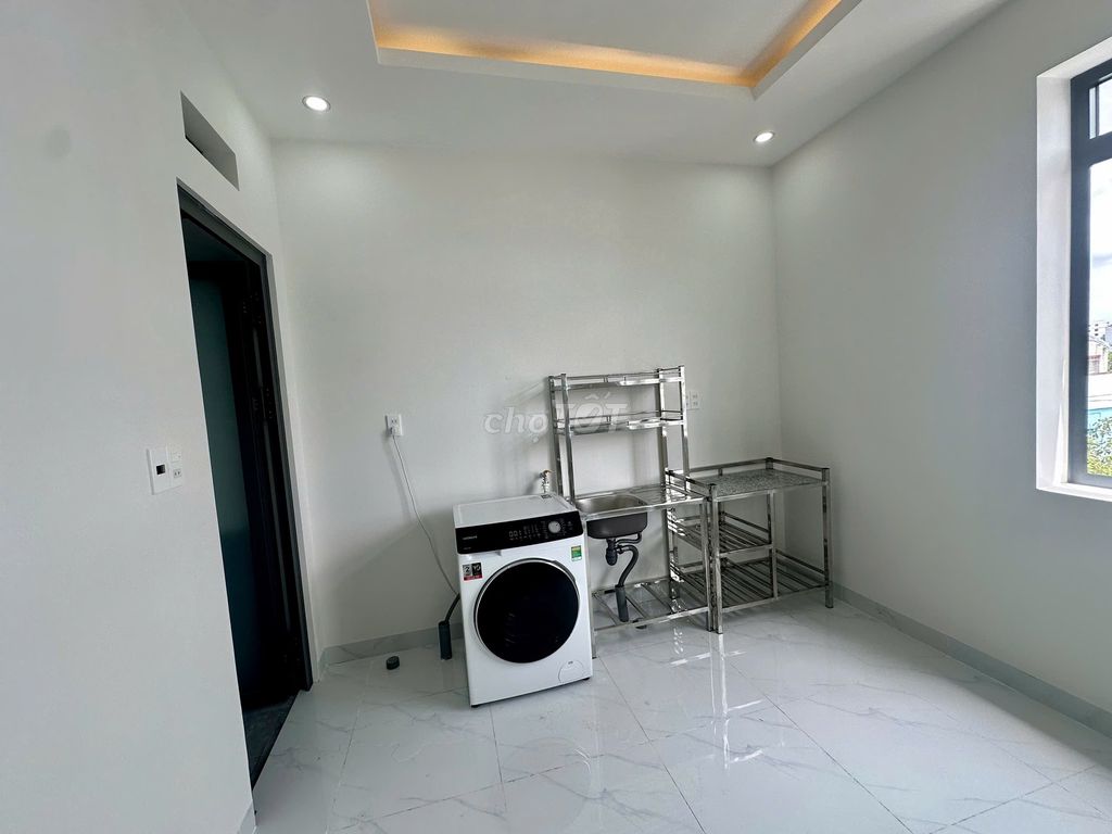 Rent new motels, build student prices, office, full comfort.