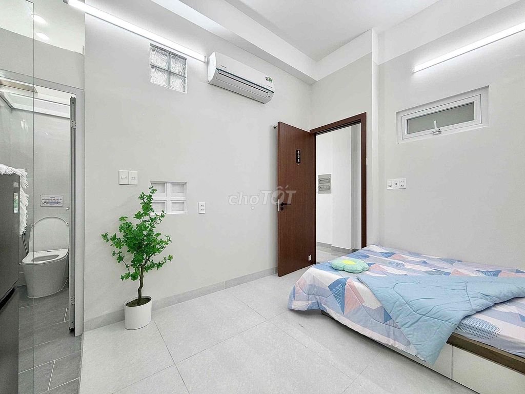 The studio apartment - balcon - oil-Tân Phú
