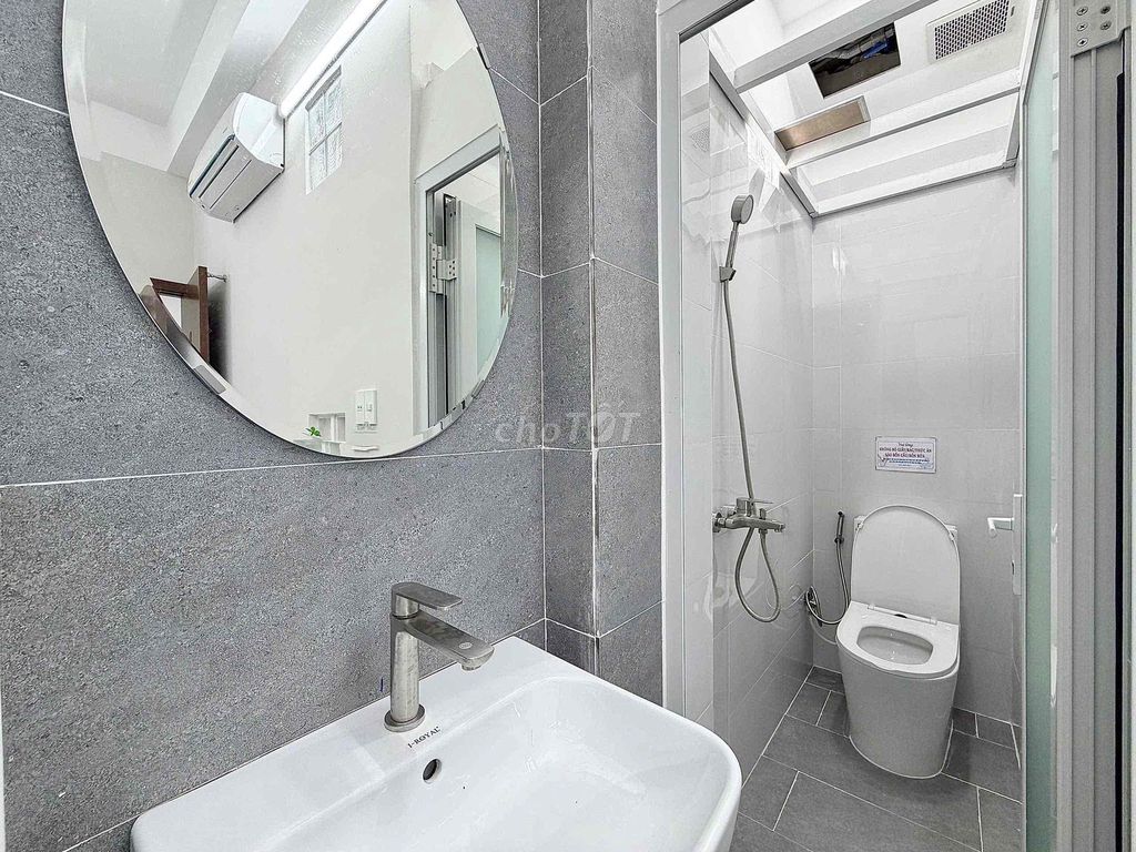 The studio apartment - balcon - oil-Tân Phú