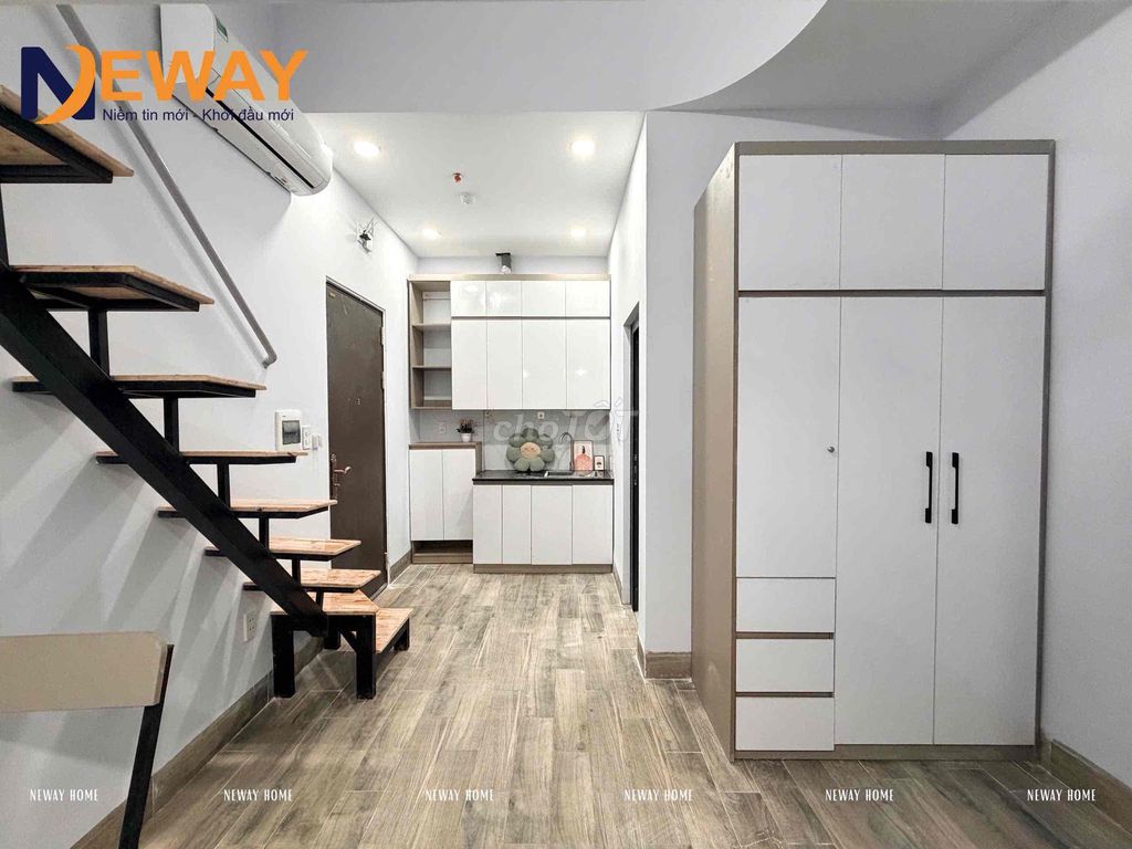 High-end rental room - new furniture built near the trade