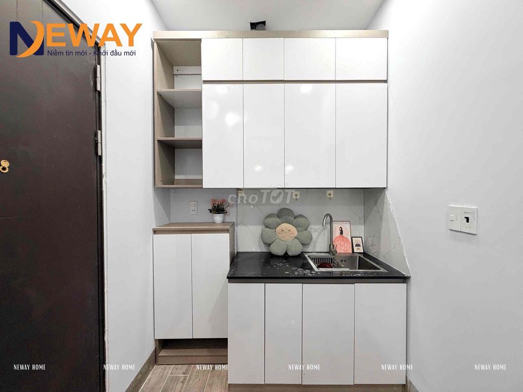 High-end rental room - new furniture built near the trade