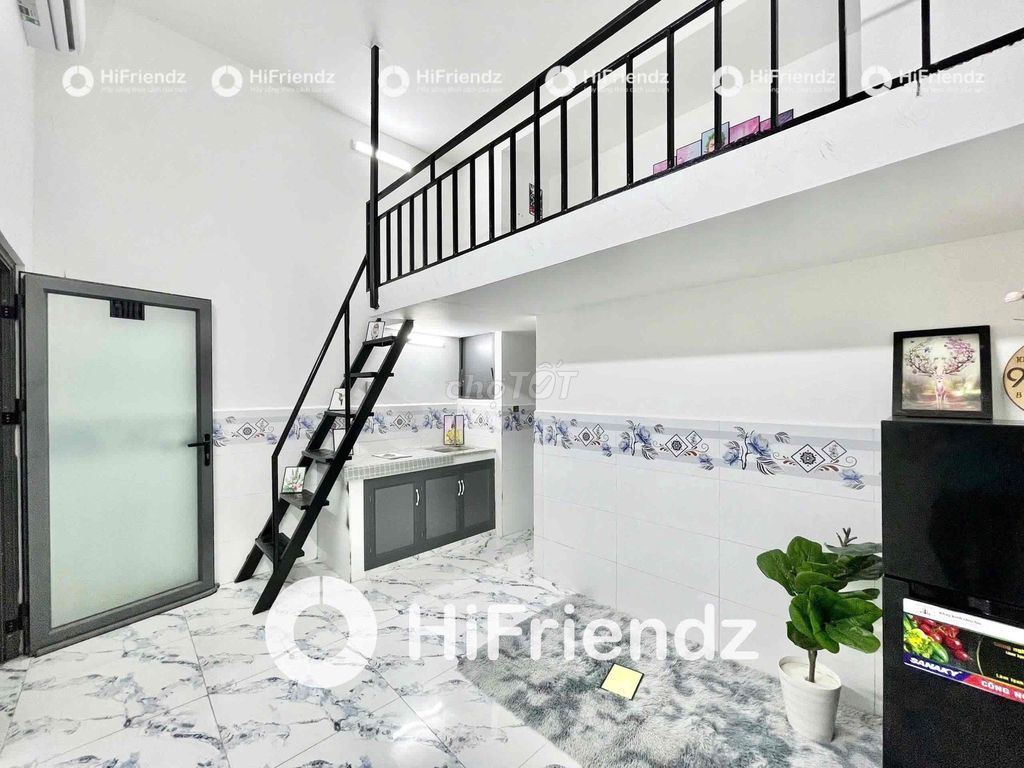 1 full interior - high guard - close to - hl2