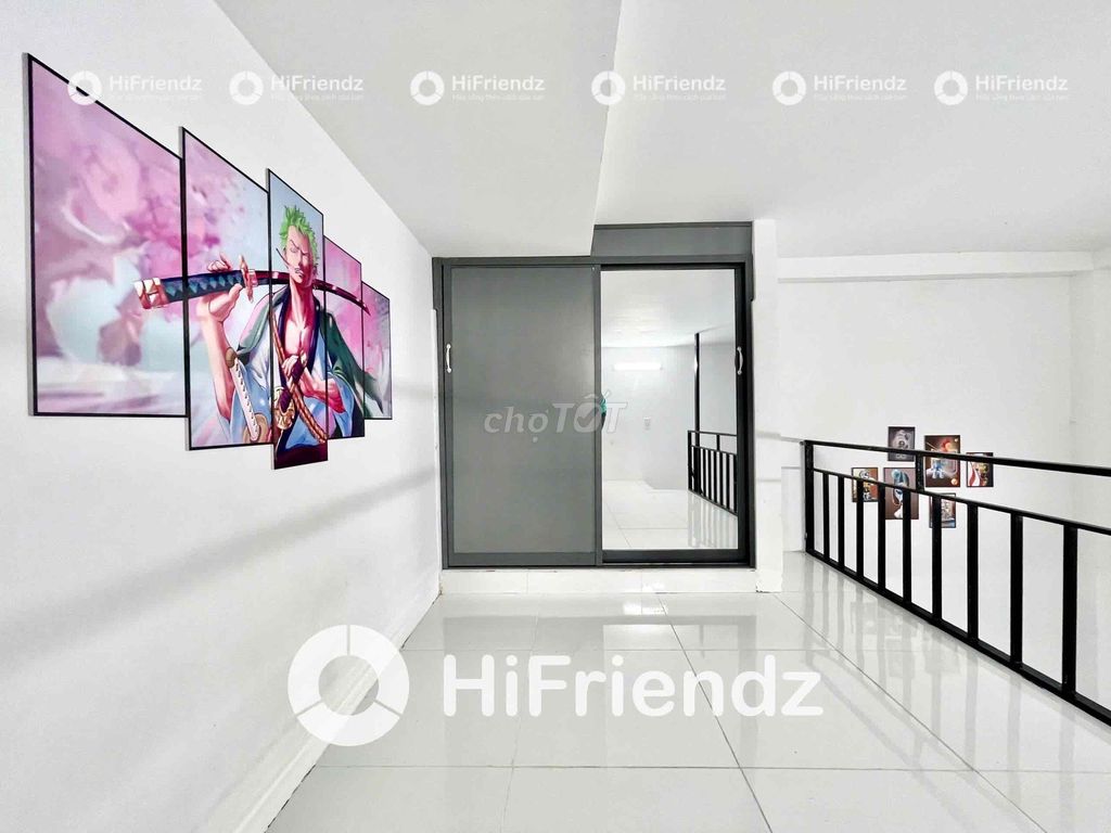 1 full interior - high guard - close to - hl2