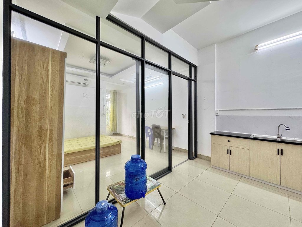 Rent a full kitchen bedroom down on Nguyễn Sỹ Sách.