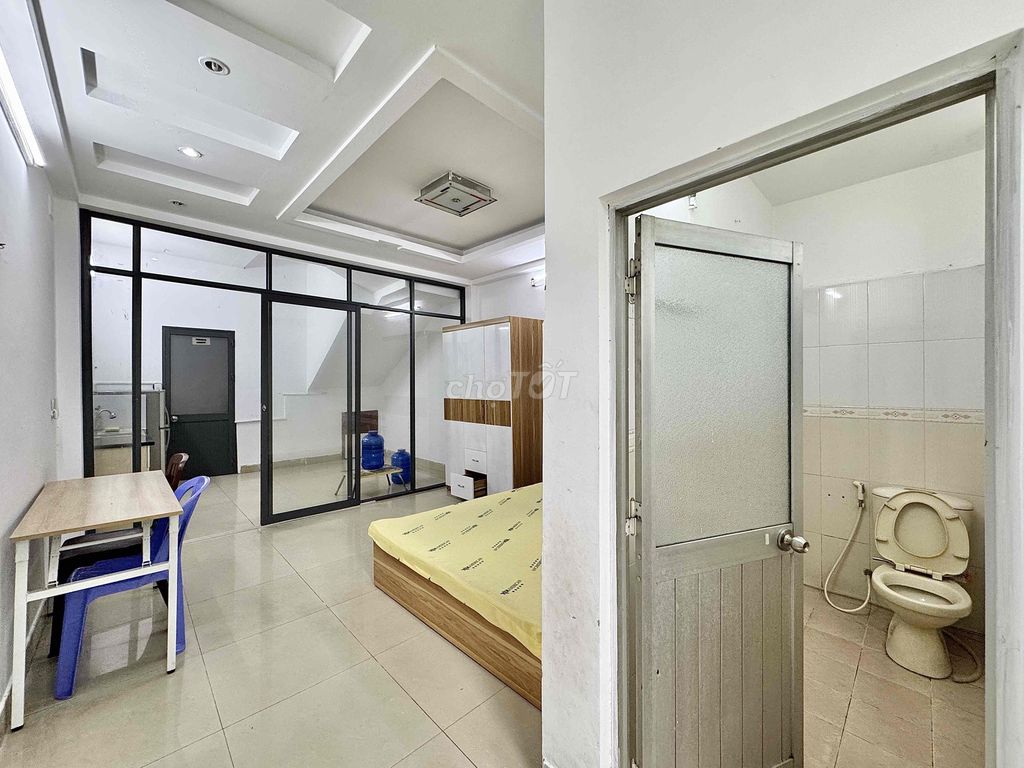 Rent a full kitchen bedroom down on Nguyễn Sỹ Sách.