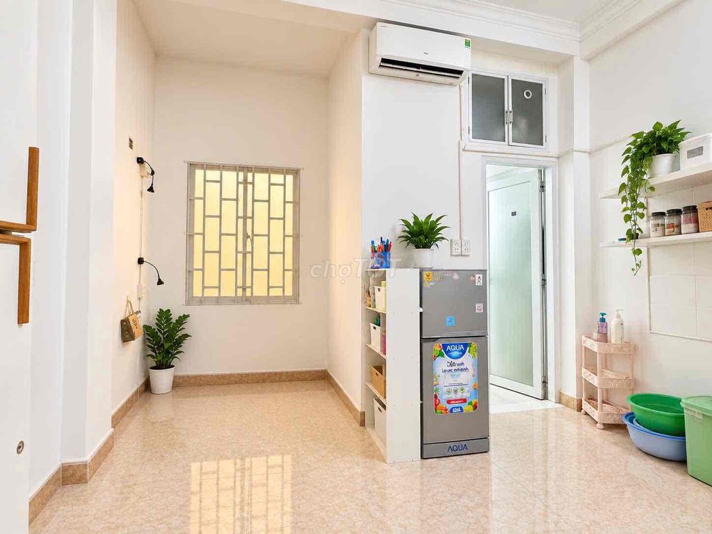 Nguyễn Gia Trí Bed studio, cheap