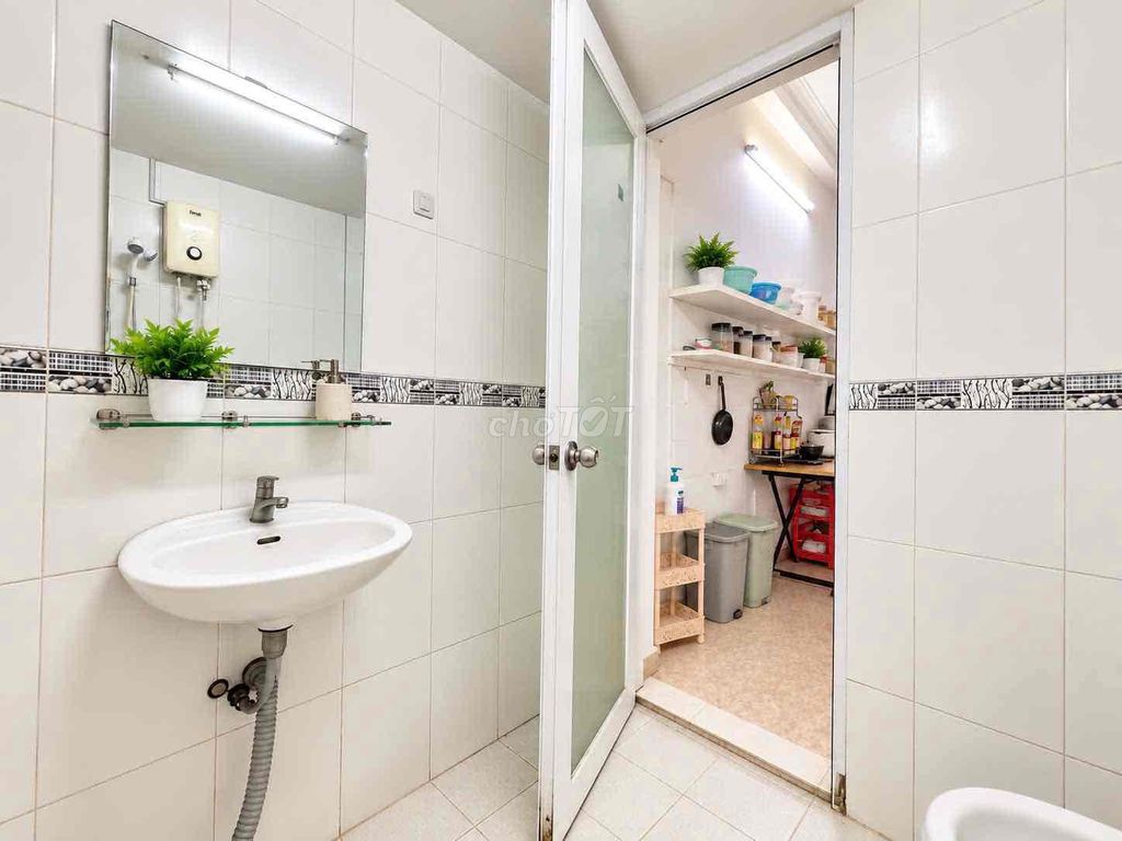 Nguyễn Gia Trí Bed studio, cheap