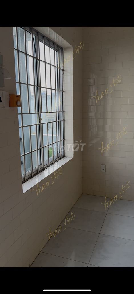 The homeowner rented a room near the An Lạc rotation